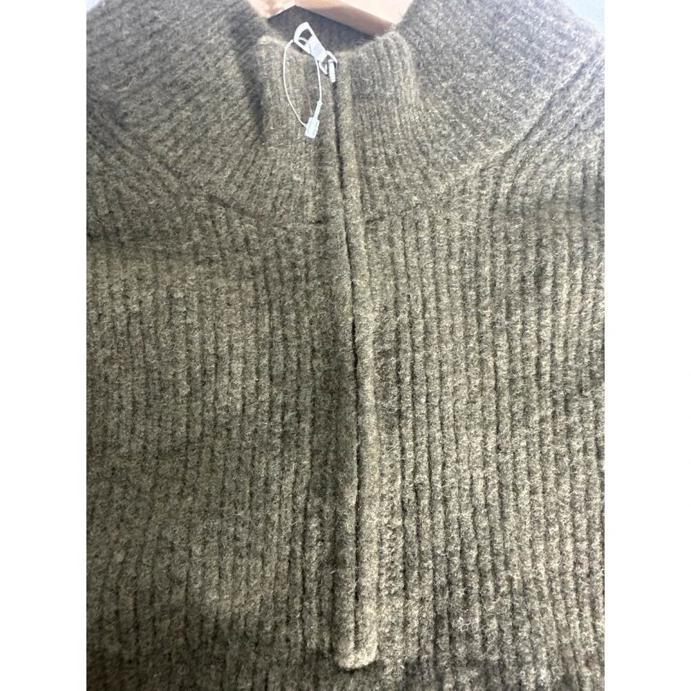 UNIQLO  Souffle Yarn Quarter Zip Sweater Size L